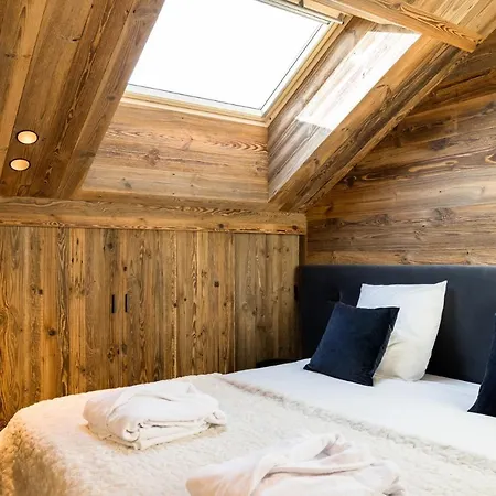 Chalet Menor - Hometown Experience