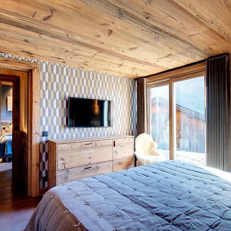 Chalet Menor - Hometown Experience * Meribel