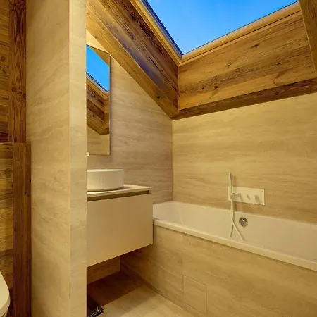 Chalet Menor - Hometown Experience * Meribel
