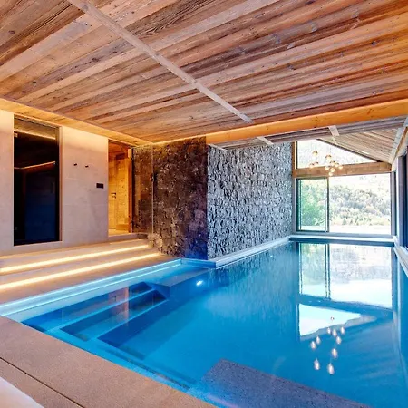 Chalet Menor - Hometown Experience *